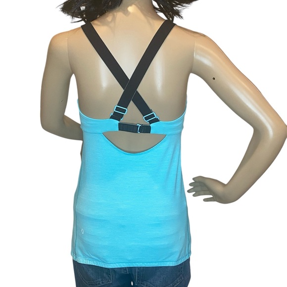 Lululemon Run: Catch Me Tank Top Running Workout Yoga Blue Stripes Size 6 EUC - Picture 5 of 11
